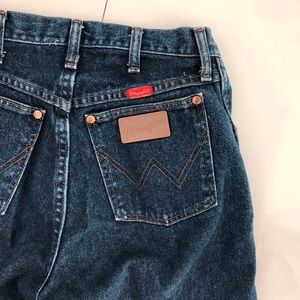 Vintage High-Waist Jeans